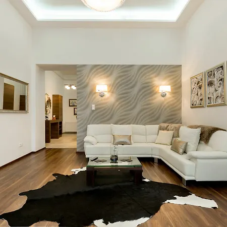 Bpm - In Style Luxury * Budapest