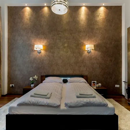 Bpm - In Style Luxury * Budapest